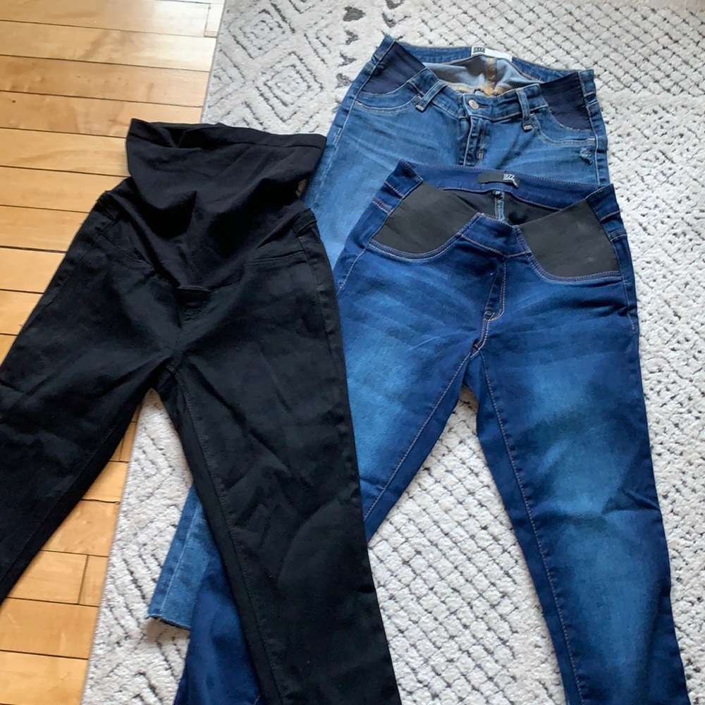Gap and 1822 maternity skinny jeans